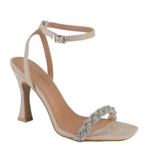 BRANS NEW UNILODY STRAPPY SQUARE TOE HEELS SANDALS